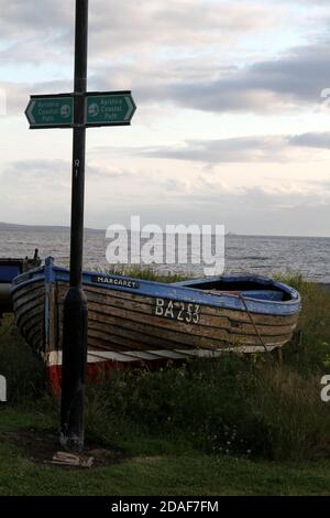 Ballantrae, South Ayrshire, Scozia, Regno Unito. Immagini lungo il percorso costiero a Ballantrae una comunità a Carrick, South Ayrshire, Scozia. Il nome deriva probabilmente dalla Gaelic scozzese Baile na Tràgha, che significa "città sulla spiaggia". Foto Stock