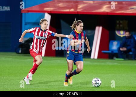 Mariona Caldentey del FC Barcelona e Amanda Sampedro dell'Atletico de Madrid durante il campionato spagnolo femminile 039, la Liga Iberdrola football P Foto Stock