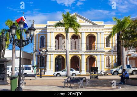 Repubblica Dominicana, Puerto Plata, Vittoriano gingerbread edifici che circondano il parco centrale Foto Stock