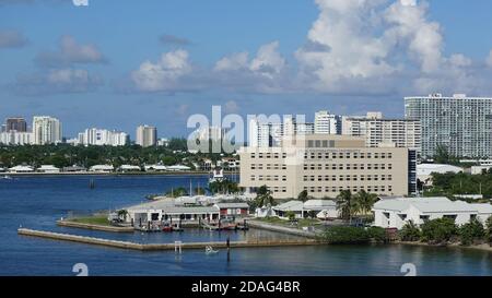 Ft. Lauderdale, FL/USA-10/31/19: Nova Southeastern University centro oceanografico a Port Everglades, in Ft. Lauderdale, Florida. Foto Stock