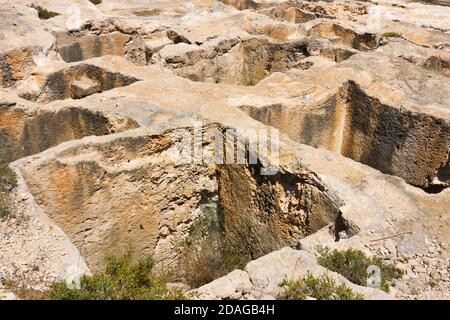 Le catacombe, Fenici metropolitana tomba a camera con prima calligraphy trovati sulla roccia, vicino Sousse, Tunisia Foto Stock