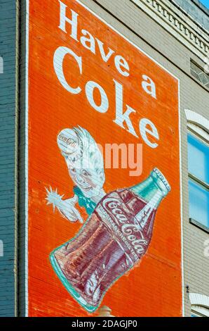 Una pubblicità vintage per Coca-Cola presenta un personaggio noto come "Sprite Boy", in Beale Street, 12 settembre 2015, a Memphis, Tennessee. Foto Stock