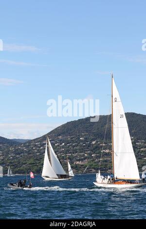 22e Voiles - Saint Tropez, Francia - Meerblick 29 vela - paesaggio, COVID-19, coronavirus - Set, 27, 2020 - p.m. 4 - Port de Saint Tropez Foto Stock