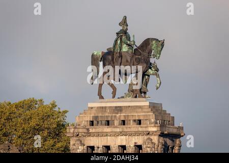 Geografia / viaggio, Germania, Renania-Palatinato, Coblenza, Kaiser William Monument at German Corner, , Additional-Rights-Clearance-Info-Not-Available Foto Stock