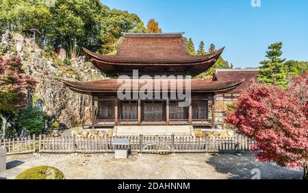 Tempio Eiho-ji, tempio buddista Rinzai Zen e giardini panoramici con colori autunnali a Tajimi-shi, Gifu, Giappone Foto Stock