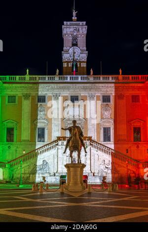 Piazza Campidoglio, in cima al colle Campidoglio, con la statua equestre di Marco Aurelio. Roma, Lazio, Italia, Europa. Foto Stock