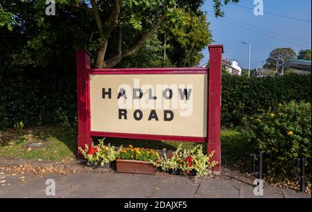 Cartello al Museo della stazione ferroviaria di Hadlow Road a Willaston Cheshire agosto 2020 Foto Stock