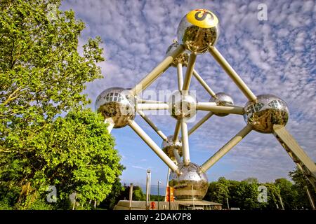 Atomium di Bruxelles, eretto per il 1958 Bruxelles Fiera Mondiale, Belgio. Foto Stock