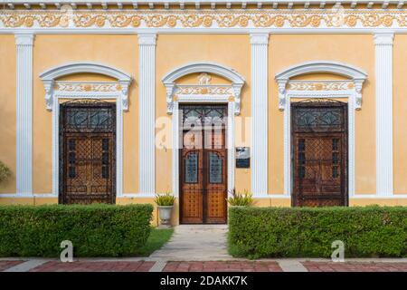 Ristrutturato palazzo del 19 ° secolo sul Paseo de Montejo, un famoso viale a Merida Messico Foto Stock