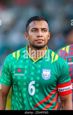 Il capitano del Bangladesh Jamal Bhuyan ha visto durante il primo incontro di amicizia con la FIFA tra Bangladesh e Nepal allo stadio nazionale di Bangabandhu a Dhaka.(Punteggio finale; Bangladesh 2:0 Nepal) Foto Stock