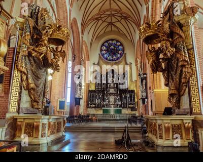All'interno della chiesa di Storkyrkan, conosciuta anche come Chiesa di San Nicola o Cattedrale di Stoccolma. È la seconda chiesa più antica di Stoccolma, Svezia Foto Stock