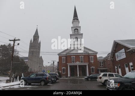 CONCORD, NH, USA - 18 FEBBRAIO 2020: CHIESA. Vista sulla strada della città nel New Hampshire NH, Stati Uniti. Foto Stock