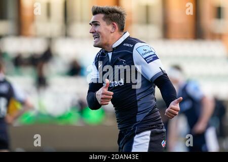 Kenton Bank Foot, Regno Unito. 07 luglio 2020. INONDAZIONE di Toby (12) di Newcastle Falcons durante la partita amichevole tra Newcastle Falcons e Ealing Trailfinders a Kingston Park, Kenton Bank Foot, Newcastle, Inghilterra, il 13 novembre 2020. Foto di David Horn. Credit: Prime Media Images/Alamy Live News Foto Stock