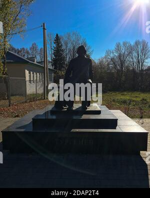 Monumento al famoso scrittore russo Ivan Turgenev Foto Stock