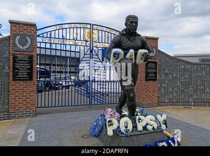 Goodison Park Gates, Everton Football Club, Walton, Liverpool, Merseyside, Inghilterra, Regno Unito, L4 4LE, Wreath Popsy, DAD Foto Stock