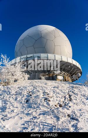 Wasserkuppe in inverno, Radom, Parco naturale del Rhoen Assiano, Assia, Germania Foto Stock