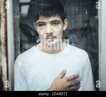 Mohammed AshFAQ, 19 anni, dal Pakistan, rifugiato, Belgrado, Serbia Foto Stock