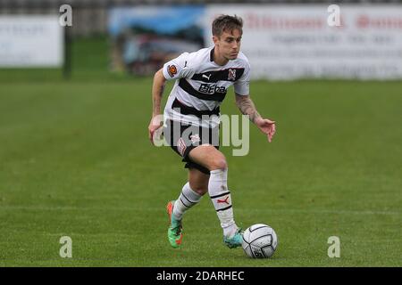 DARLINGTON, INGHILTERRA. 14 NOVEMBRE Jarrett Rivers of Darlington durante la Vanarama National League North match tra Darlington e AFC Telford United a Blackwell Meadows, Darlington sabato 14 novembre 2020. (Credit: Mark Fletcher | MI News) Credit: MI News & Sport /Alamy Live News Foto Stock