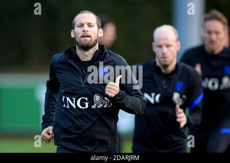 ZEIST, PAESI BASSI - NOVEMBRE 14: Daley Blind dei Paesi Bassi durante la sessione di formazione i Paesi Bassi prima della partita contro la Bosnia-Erzegovina al campus KNVB il 14 novembre 2020 a Zeist, Paesi Bassi. (Foto di Gerrit van KeulenOrange Pictures) Foto Stock