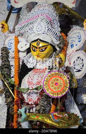 Durga Puja magia di grazia e forza divina Foto Stock