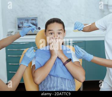 Paura del trattamento dentale nei bambini piccoli Foto Stock