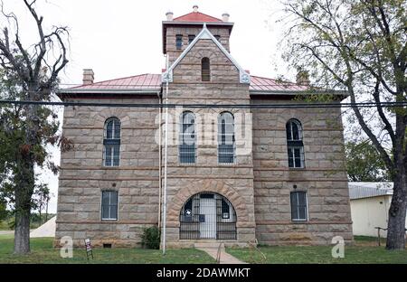 Liano, Texas - Novembre 11,2020 Old Liano County Red Top Gaol costruito nel 1895. Foto Stock