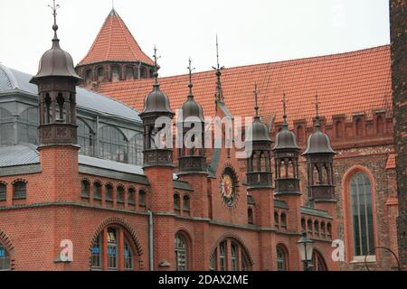 Il mercato storico (Hala Targowa) Sorge nel centro di Gdańsk Foto Stock