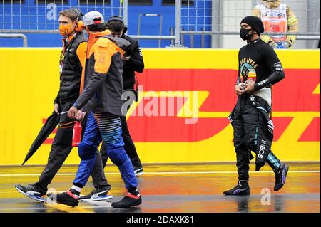 15 novembre 2020, Istanbul Park Circuit, Istanbul, Formula 1 DHL Turkish Grand Prix 2020, nella foto Carlos Sainz Jr. (SPA n° 55), McLaren F1 Team, Lewis Hamilton (GB n° 44), Mercedes-AMG Petronas F1 Team | utilizzo in tutto il mondo Foto Stock