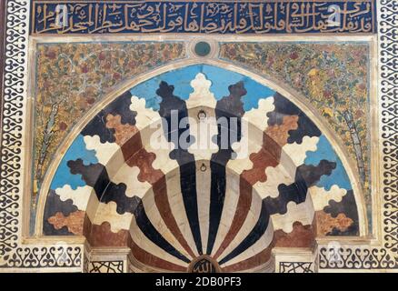 Taybarsiyya madrasa, particolare di mosaico e intarsio mihrab Foto Stock