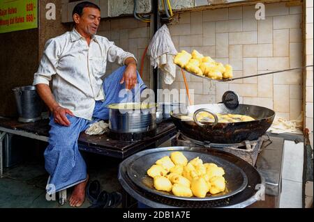 Il bazar di Chandni Chowk, uno dei più antichi mercati di Old Delhi, in India Foto Stock