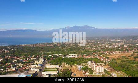 Area residenziale con un denso sviluppo nella città di Davao. La terza area metropolitana più popolosa delle Filippine. Foto Stock