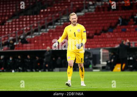 Copenaghen, Danimarca. 15 novembre 2020. Kasper Schmeichel (1) della Danimarca visto durante la partita della Lega delle Nazioni tra Danimarca e Islanda il giorno 5 del gruppo B a Parken, Copenaghen. (Photo Credit: Gonzales Photo/Alamy Live News Foto Stock