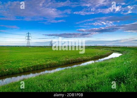 La Swale in Kent che conduce al fiume Medway e. Stangate Creek Foto Stock