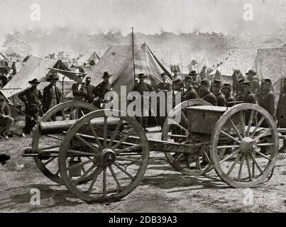 The Peninsula, Va. UNA pistola howitzer 12-pdr. Catturata dalla Brigata di Butterfield vicino a Hanover Court House, 27 maggio 1862; pistola catturata dal 12 ° Maine e 17 ° New York fanteria. Foto Stock