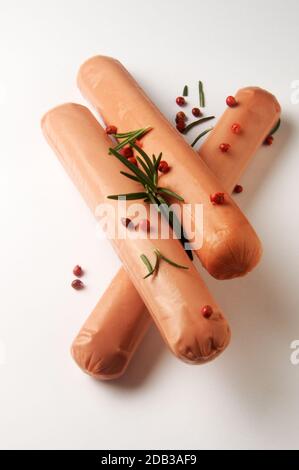 Salsiccia viennese con rosmarino e pepe rosso Foto Stock