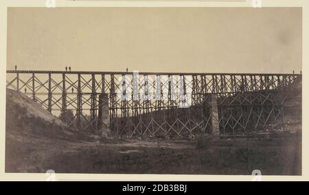 Ponte ferroviario militare sopra Potomac Creek. Aquia Creek e Fredericksburg Railroad. Costruito da U.S.M.R.R. Corpo di costruzione in 40 ore. Foto Stock