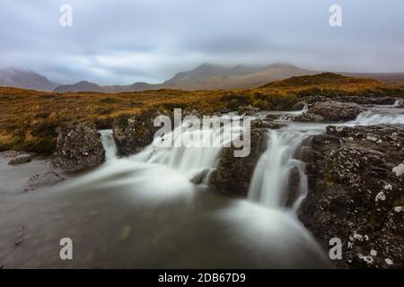 Cascata Allt Dearg Mor sull'isola di Skye, Scozia. Foto Stock