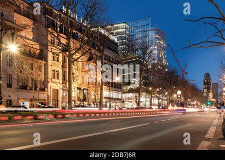 Kurfurstendamm di notte, Berlino, Germania Foto Stock