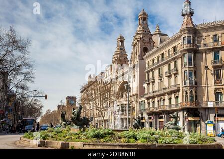 BARCELLONA - MARZO, 2018: L'edificio storico del Teatro e del cinema del Colosseo a Barcellona Foto Stock
