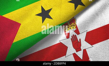 Sao Tomé e Principe e Irlanda del Nord due bandiere tessili panno Foto Stock