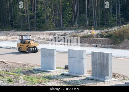 Costruzione di strade sulla superstrada S6 in Polonia. 24 Settembre 2020 © Wojciech Strozyk / Alamy Stock Photo Foto Stock