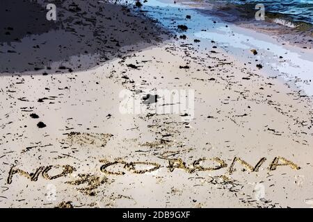 Iscrizione stilizzata reale su sabbia nessun virus corona al giorno Foto Stock