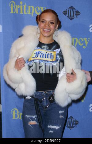 Faith Evans partecipa al Britney Spears and Jive Records Release Party per il nuovo album di Britney, 'Britney' 6 novembre 2001 a New York. Foto Stock