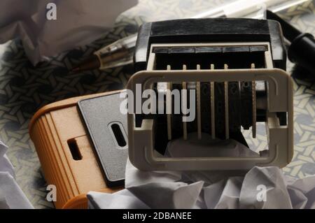 Timbro in gomma sulla carta di scarto Foto Stock