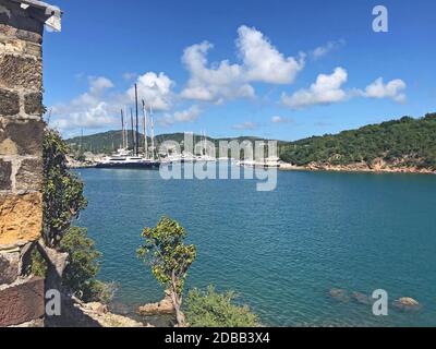 English Harbour visto da Fort Berkeley Foto Stock