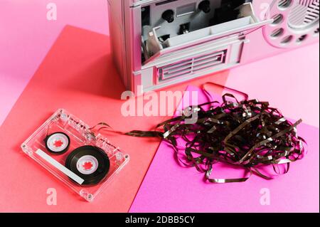 Registratore a nastro o lettore di cassette audio vecchio Foto stock - Alamy