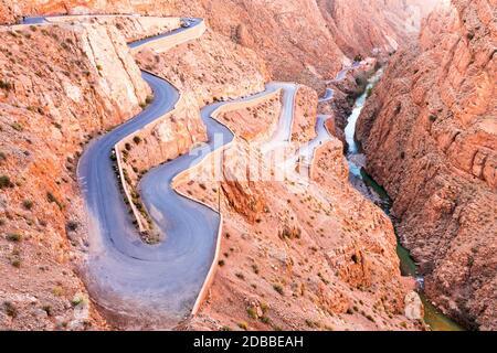 Dades Gorge è una bella strada tra le Montagne Atlas in Marocco Foto Stock