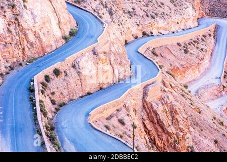 Dades Gorge è una bella strada tra le Montagne Atlas in Marocco Foto Stock