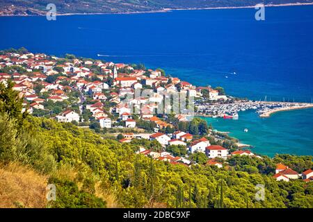 Città di Orebic sulla penisola di Peljesac vista dalla collina, regione della Dalmazia meridionale della Croazia Foto Stock