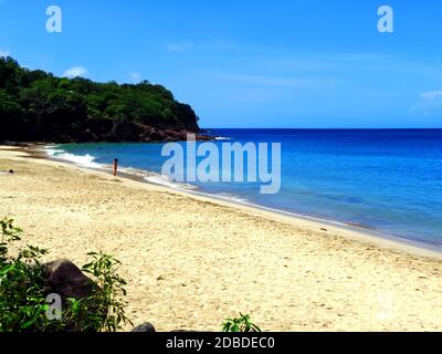 Spiaggia di Leroux vicino a Deshaies, Guadalupa Foto Stock